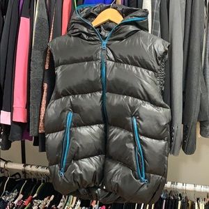 Zara puffer hooded vest